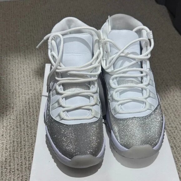 Retro Jordan 11 Metallic Silver Glitter 7.5 - Picture 1 of 4